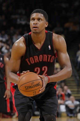 更加凸顯了 更加凸顯了